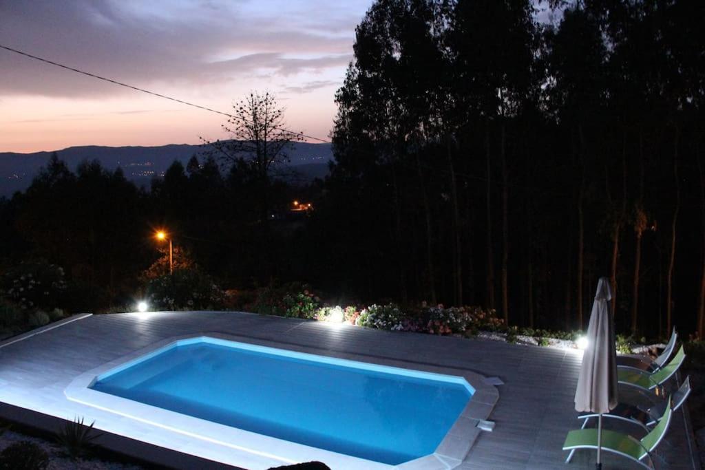 Casa Quelha Da Presa Villa เอสปีโญ ภายนอก รูปภาพ